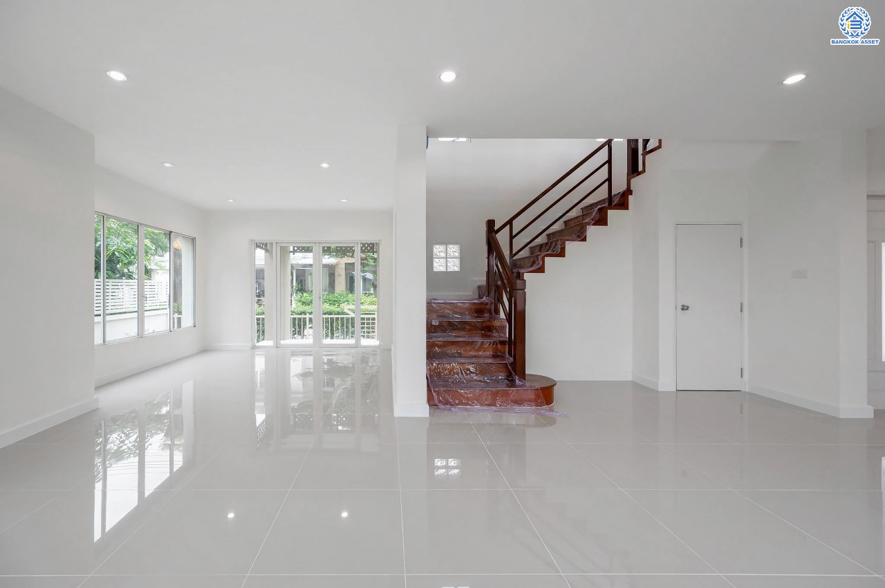 บ้านมือสองตกแต่งใหม่ โครงการ อนันตธารา ทวีวัฒนา เนื้อที่ 61.6 ตร.ว. พื้นที่ใช้สอย 190.96 ตร.ม. ฟังก์ชันจัดเต็ม 3 ห้องนอน 3 ห้องน้ำ จอดรถได้ 2 คัน ตอบโจทย์ทุกการเดินทาง บนทำเลศักยภาพ ติดถนนบรมราชชนนี เชื่อมต่อทางคู่ขนานลอยฟ้า ใกล้รถไฟฟ้าสายสีน้ำเงิน "สถานีบางพลัด"